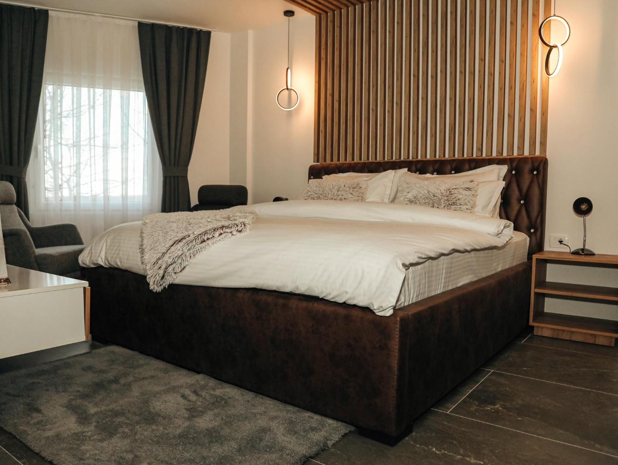 Hotel Europa 92 Ferizaj Exteriör bild