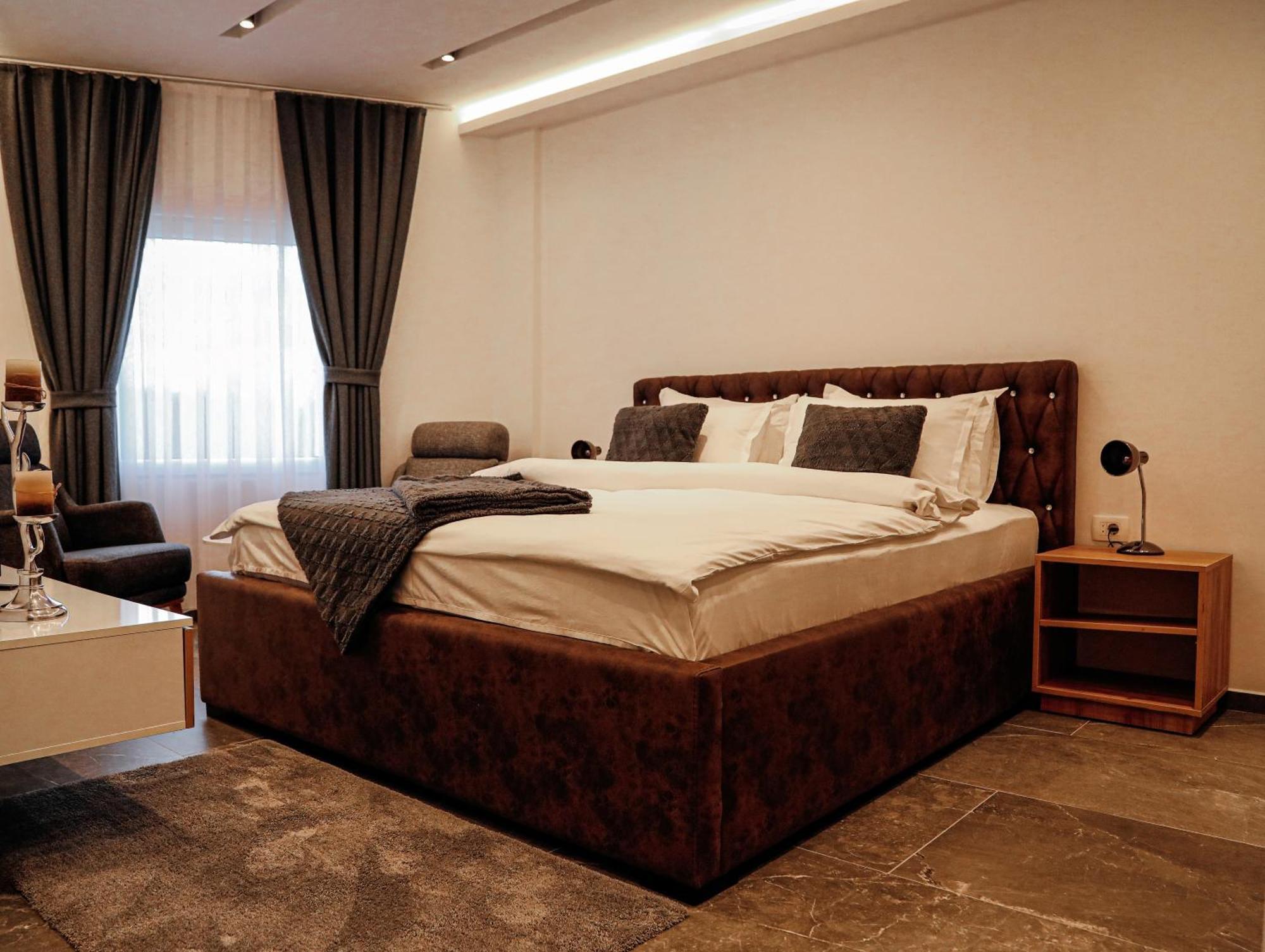 Hotel Europa 92 Ferizaj Exteriör bild
